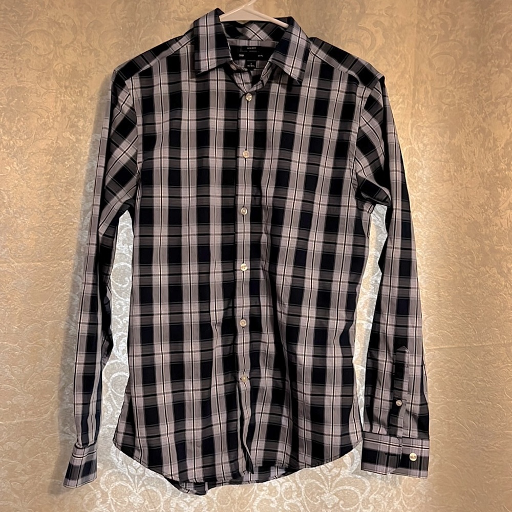 Mens Gap blue dress shirt. Size small slim fit.